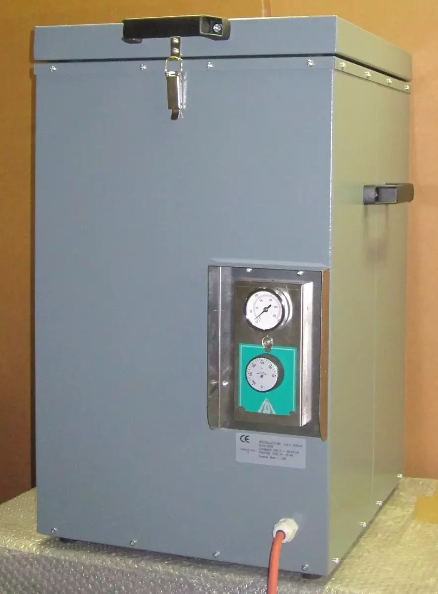 Електродна колгоподібна піч F60/48/1200, макс. 200 °C 230 В, 1,1 кВт, по 1200 шт. електродиО 3,25, 48 кг, фото 1