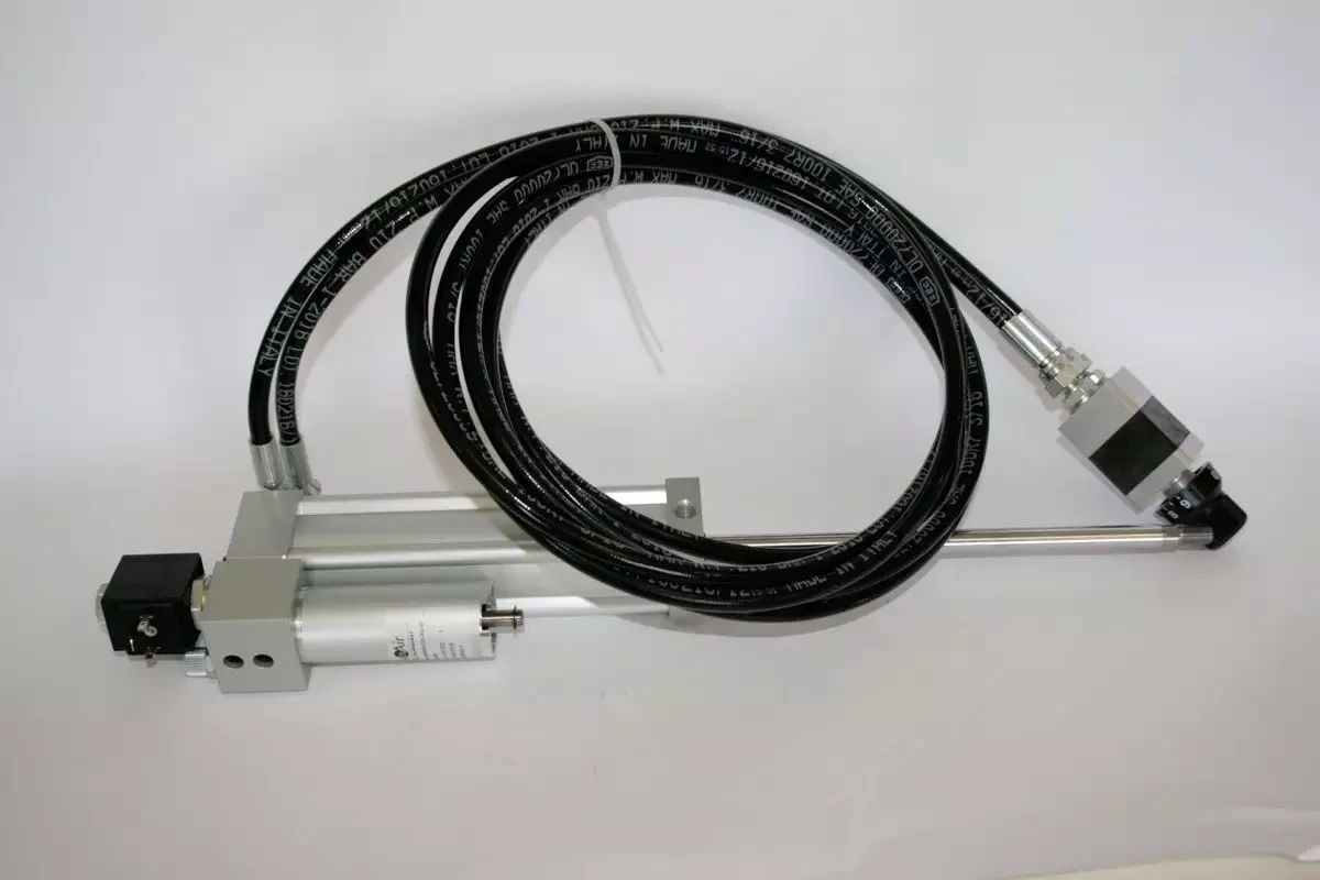 Гідравлічний циліндр у комплекті зі шлангом і регулятором для MACC 301 CSO, фото 1