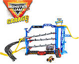 Spin Master Monster Jam Garage Playset and Storage. Гараж і трек для монстр-траків з ліфтом, світлом та звуками, фото 3