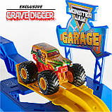 Spin Master Monster Jam Garage Playset and Storage. Гараж і трек для монстр-траків з ліфтом, світлом та звуками, фото 6