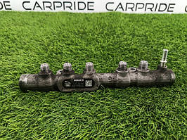 Паливна рампа Land Rover Range Rover Velar (б/у)