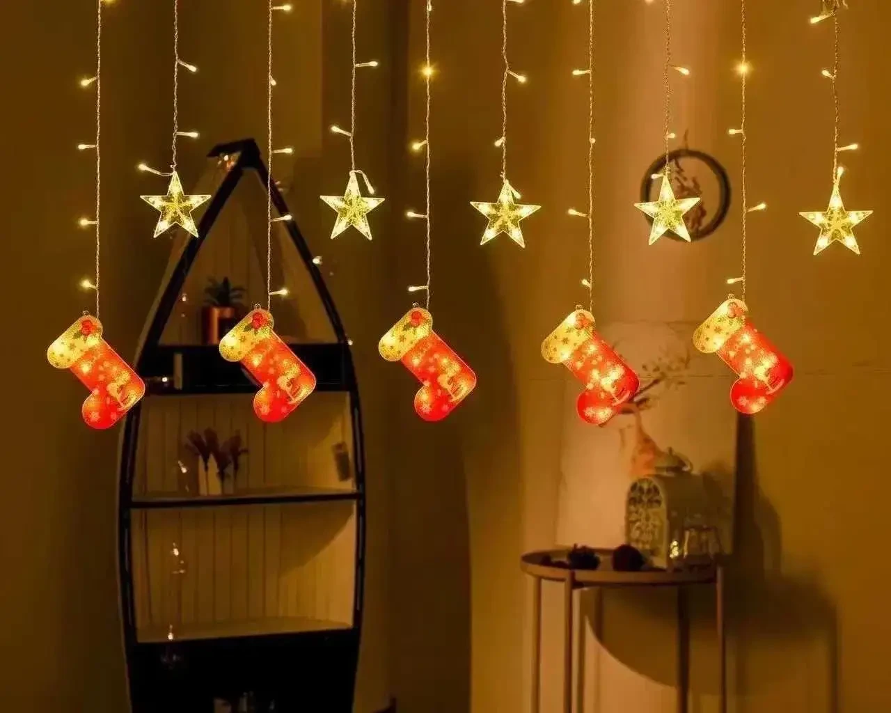 Гірлянда-штора з формами новорічних чобітків та зірки 10 Pcs light біла тепла iC227, фото 1