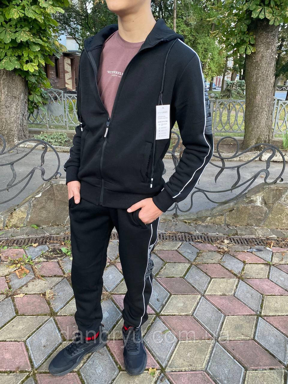 Модний та стильний теплий спортивний костюм на флісі - фото 1 - id-p1876461802