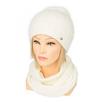 Вязаный комплект шапка и шарф ангора Lina белого цвета