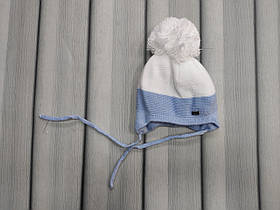 Демісезонна шапка для новонародженого 40-42 біло - синя