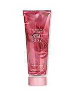 Victoria s Secret - Лосьон для тела Petal Buzz Lotion 236 мл