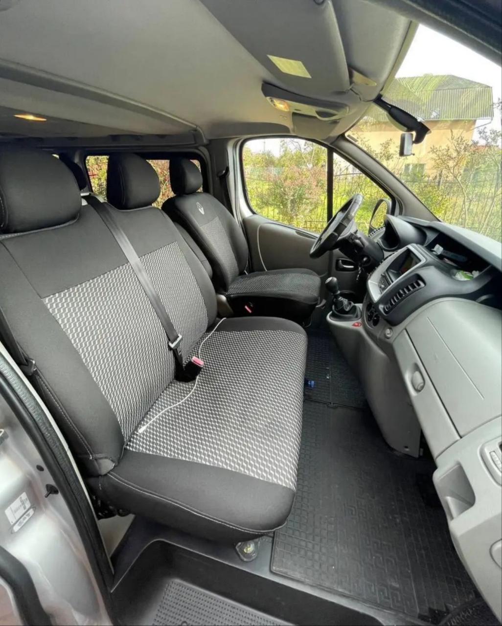 Оригінальні чохли Favorite на сидіння Renault Trafic 1+2 2001-2013, фото 1