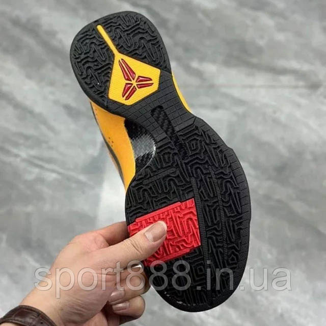 Kobe V Protro “Bruce Lee” Kobe 5 Protro 'Bruce Lee' Release Date. Nike SNKRS