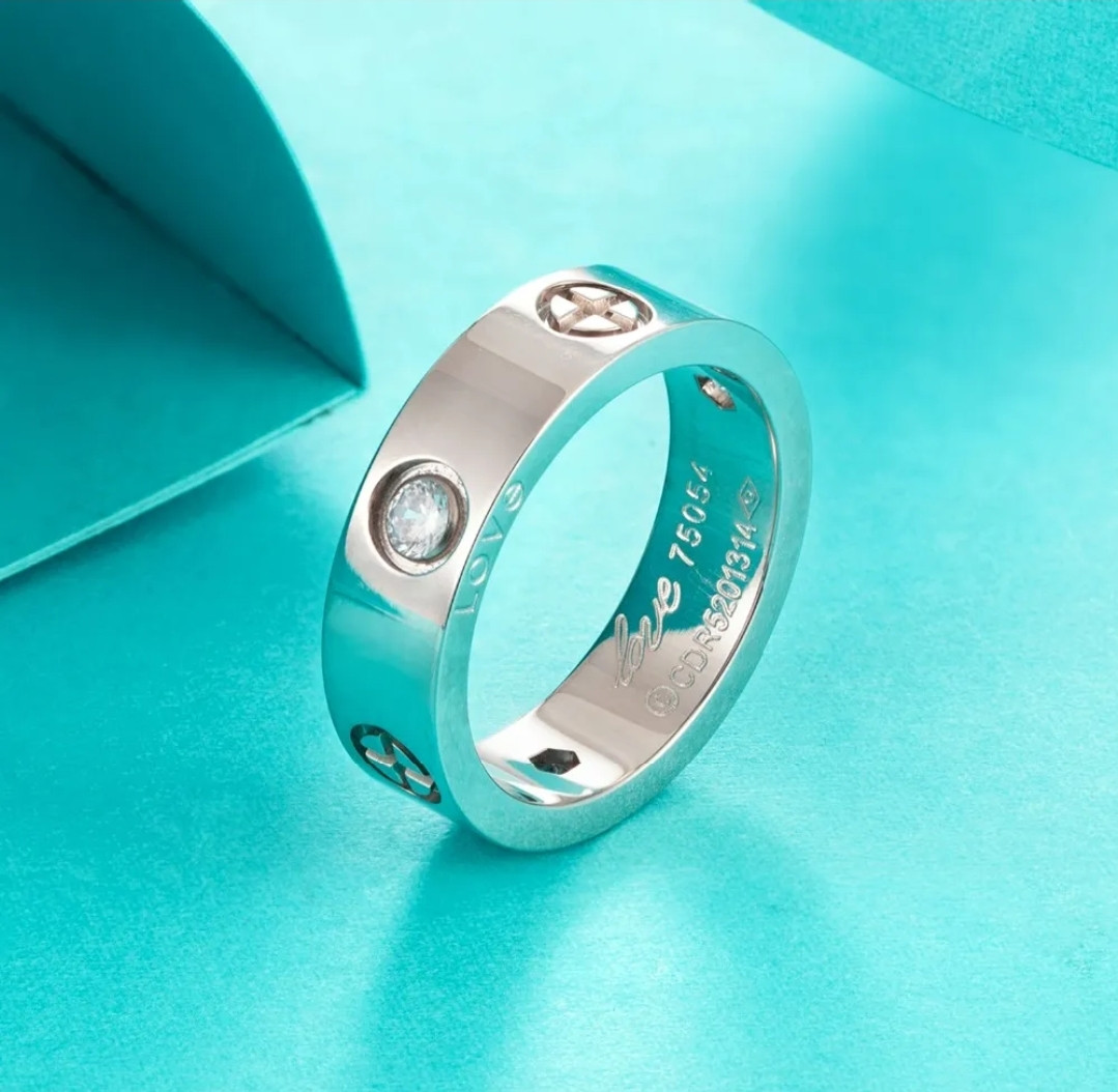 Кільце Cartier із нержавної сталі з камінням