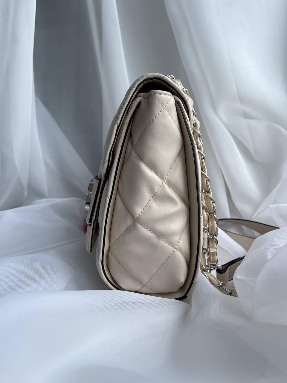 Женская стильная стильная сумка Гесс бежевая Guess Beige искуственная кожа - фото 4 - id-p2011334961
