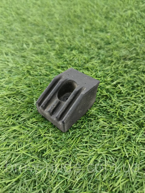 Відбійник кришки багажника Ford ESCAPE MK4 1.5 2020 (б/у)