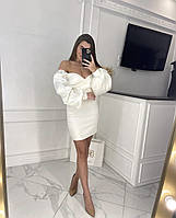 Вечернее платье короткое с объемными рукавами белое