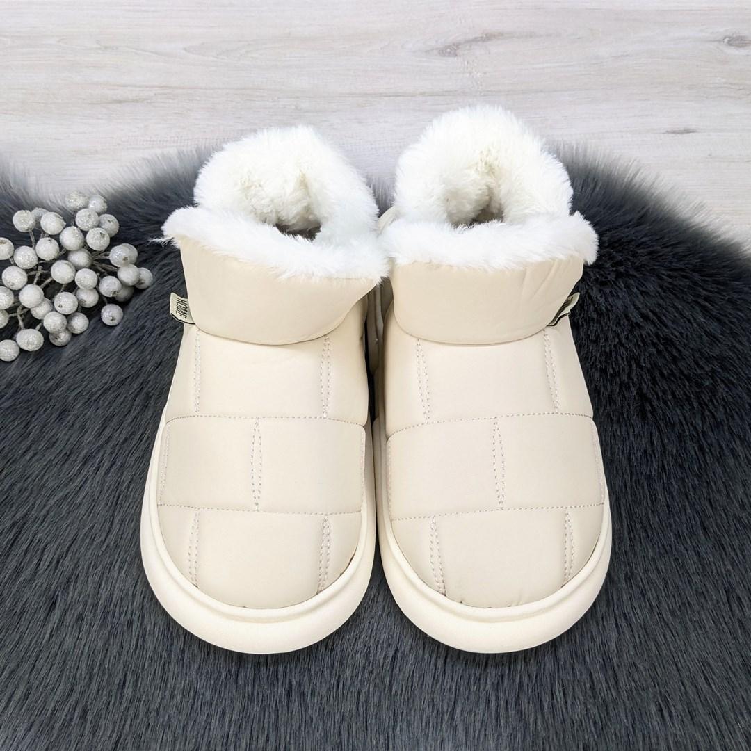 Тапочки чуні жіночі високі еко-шкіра білі на хутрі 4293, фото 1