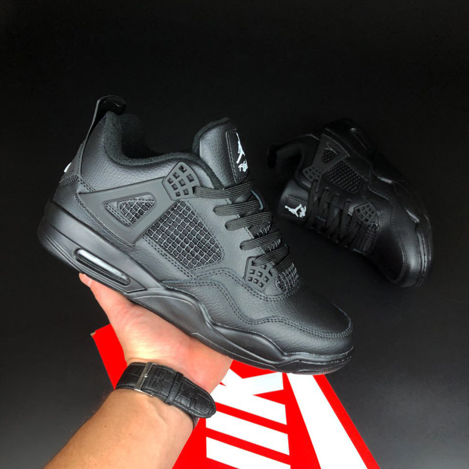 Чоловічі кросівки Nike Air Jordan 4 Retro термошкіряні осінні повсякденні чорні