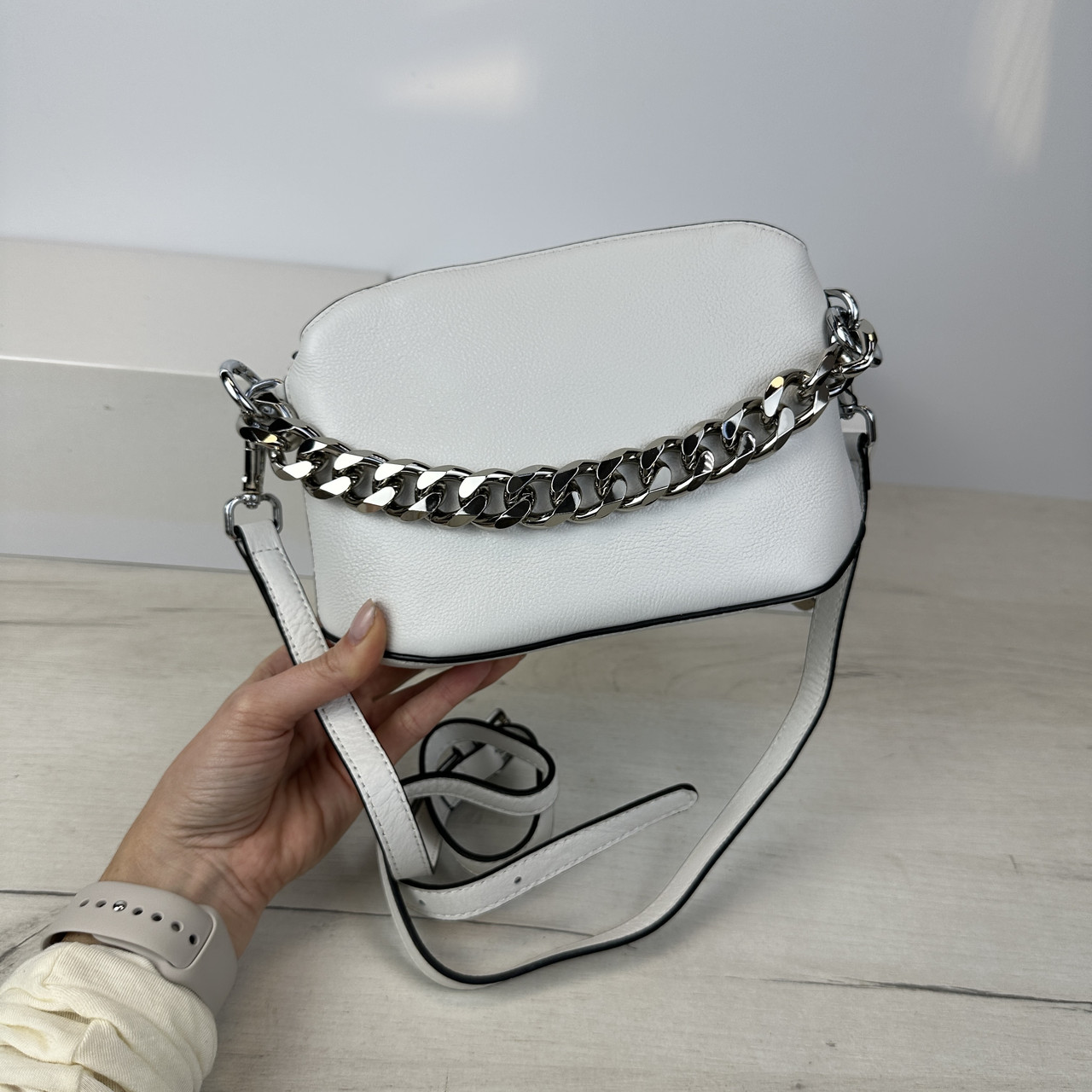 Шкіряна сумка косметичка прикрашена ланцюжком С02-КТ-4122 Біла, фото 1