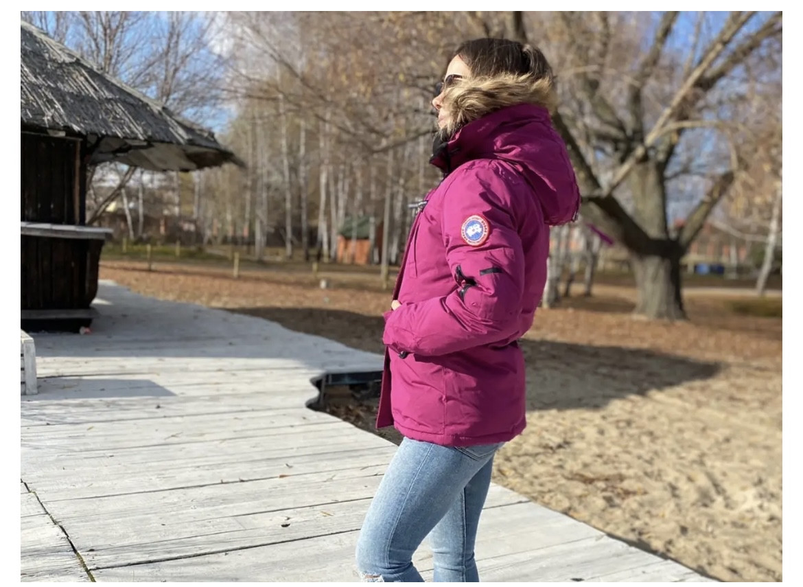 Женская парка S розмір Canada Goose коротка канада гус