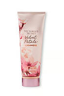 Парфумований лосьйон для тіла Victoria's Secret Velvet Petals Cashmere