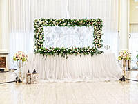 Прокат свадебной сцены стол молодых цветы на столы молодоженов