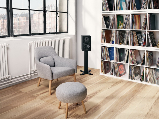 Dynaudio Emit 20