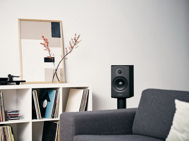Dynaudio Emit 20