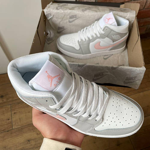 Air jordan hotsell mid 1 pink