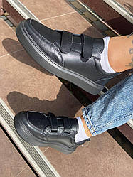 Жіночі кросівки Karolina, чорні на липучках, натуральна шкіра torg24