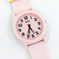 Часы наручные женские, унисекс, водонепроницаемые 10bar Q&Q V13A-006VY. Пастельно розовый..