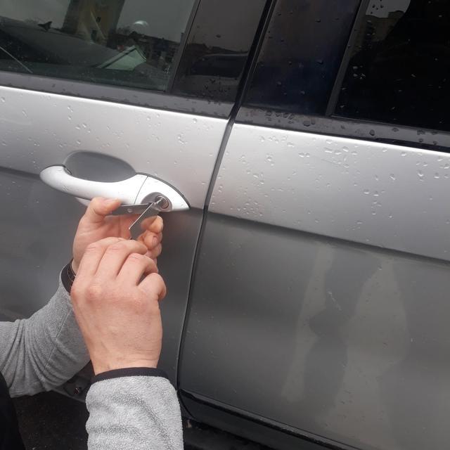 Вскрытие авто Фастов