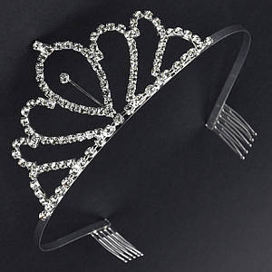 Діадема корона срібляста на металевому тонкому обідку з гребінцями з білими камінчиками висота 5 см