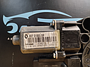 Моторчик склопідіймача передній лівий хетчбек 2009-2015 Renault Megane III Рено Меган 3 Б-у, фото 3