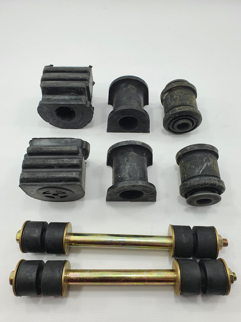 Комплект передніх втулок та сайлентблоків+стойки стабілізатора Део Ланос, Сенс, Део Нексія EuroEx Угорщина