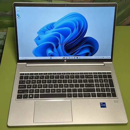 Б/в Ультрабук HP ProBook 450 G10 15.6" 1920x1080| Core i7-1355U| 16 GB RAM| 256 GB SSD| Iris Xe eligible, фото 1