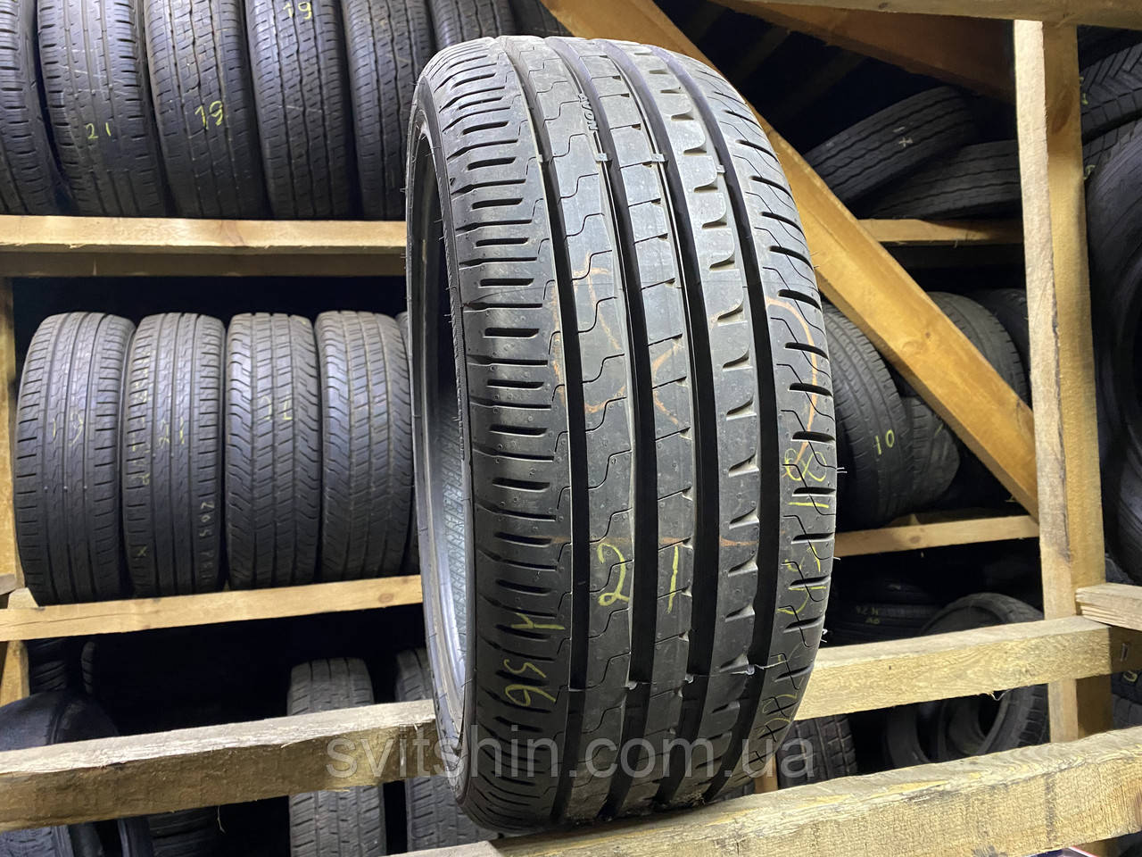 Розпаровка 225/45R18 Avon ZV7 8мм 2021рік, фото 1