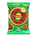 Чіпси Lay's Hot and Spicy Hot Pot Flavor Potato Chips - 70g, фото 3