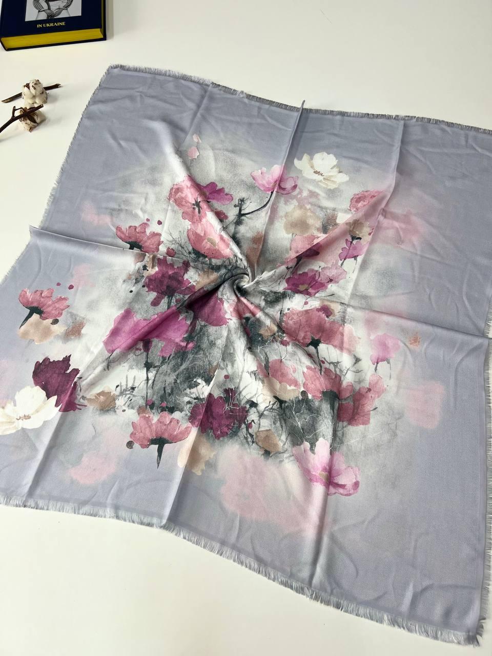 Жіноча демісезонна хустка Bona Sera квіти акварель 100*100 см сіра