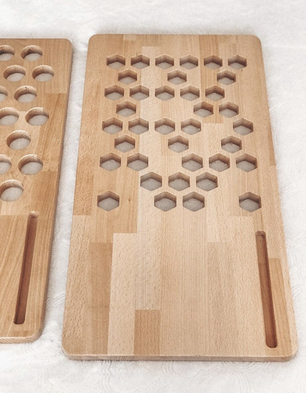 Підставка під ноутбук з отворами у вигляді сот, велика Дуб  Woodluck