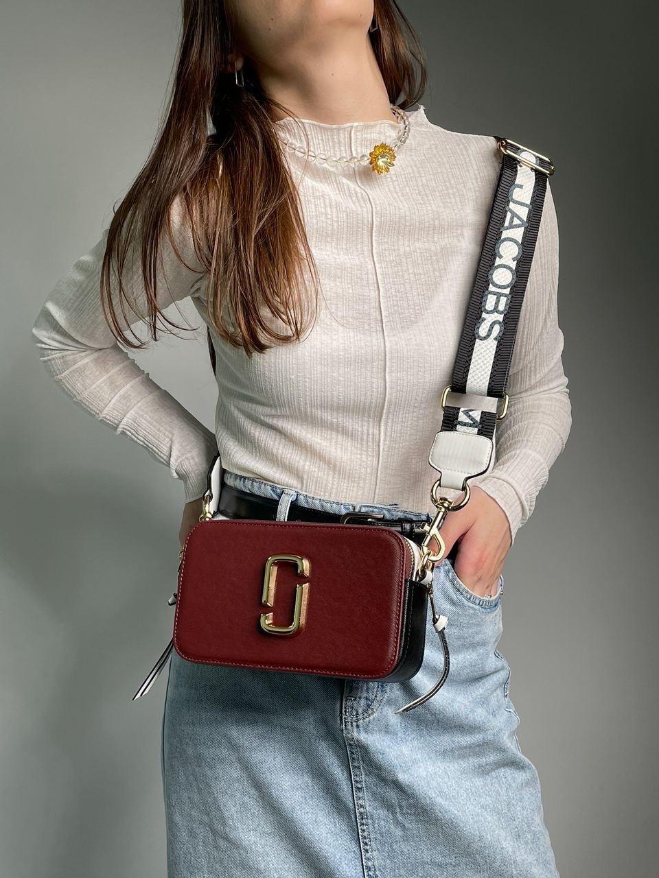 Женская стильная сумка Марк Джейкобс бордовая Marc Jacobs The Snapshot Burgundy - фото 2 - id-p2014177994