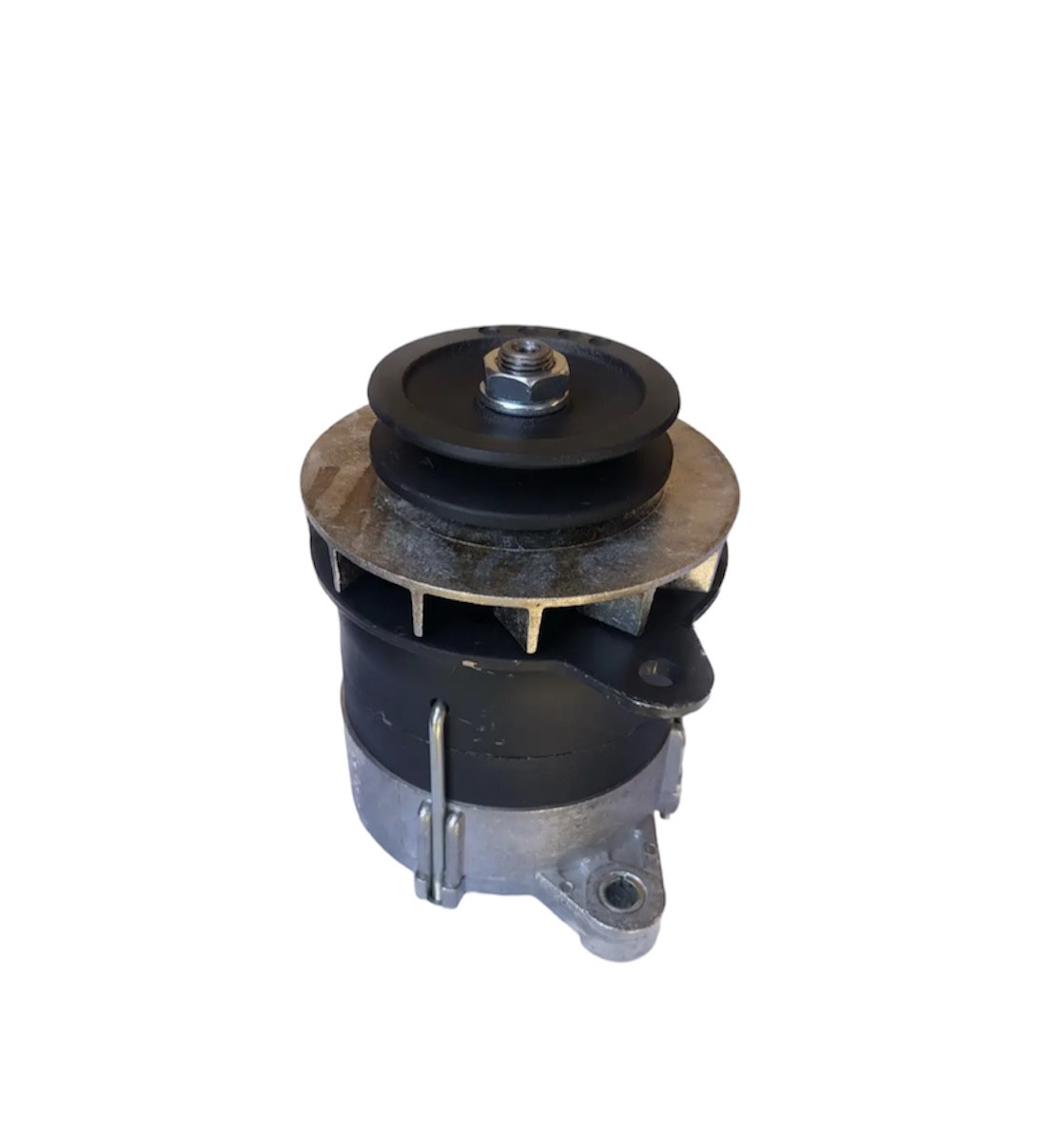 Генератор МТЗ 12В 700Вт радиоволна: продажа, цена в Харькове. Запасные ...