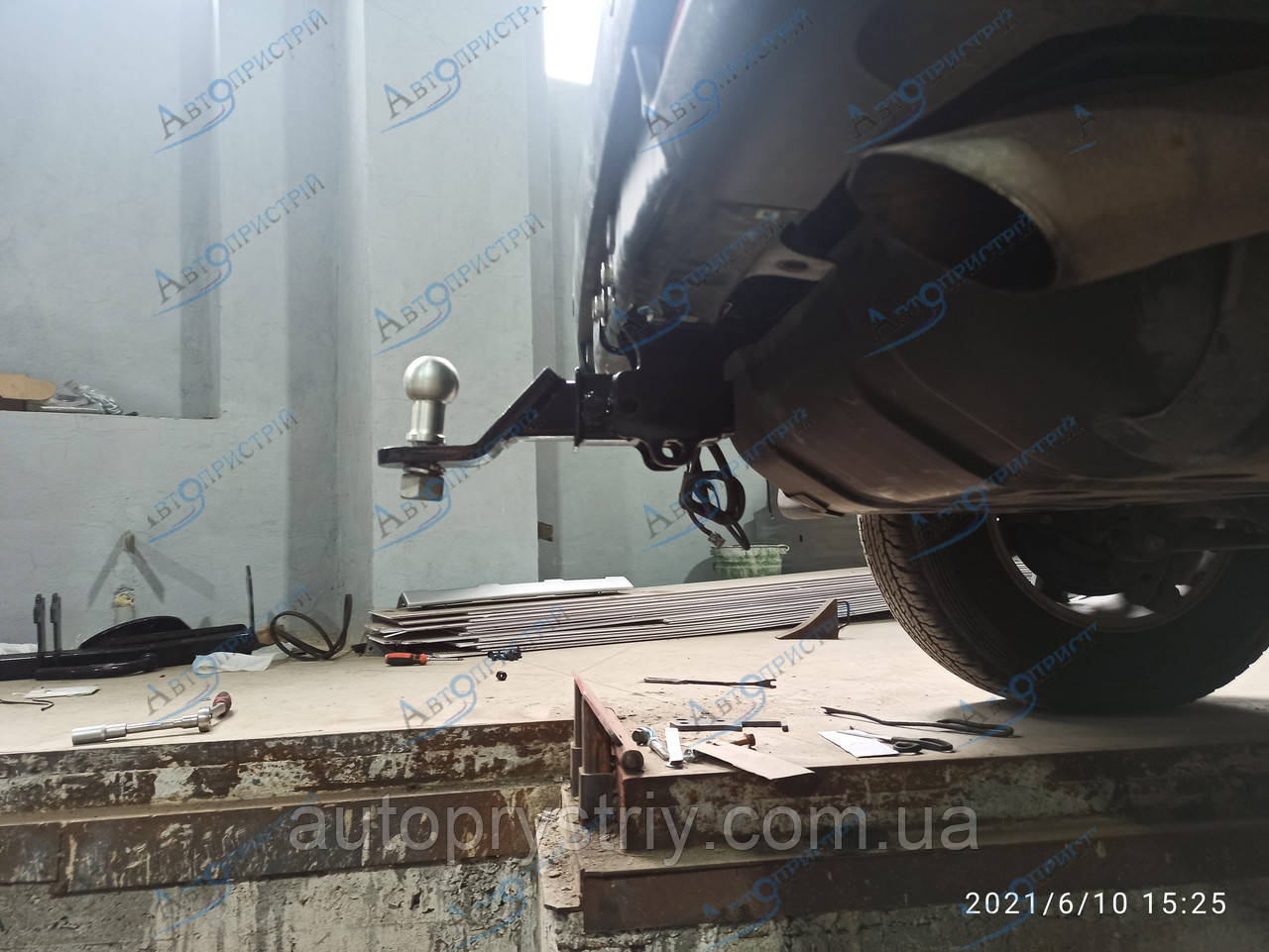 Фаркоп - Tototota FJ Cruiser GX-R Позашляховик (2010--) вставка під квадрат