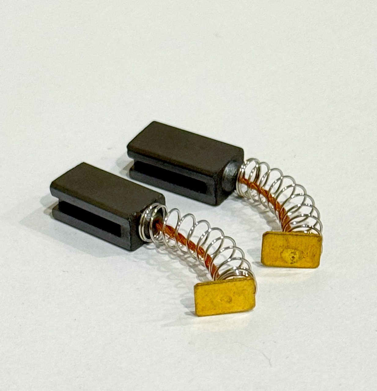 Угольные щетки для дрели, болгарки, перфоратора; 6х8х14, пружина, 2 ...