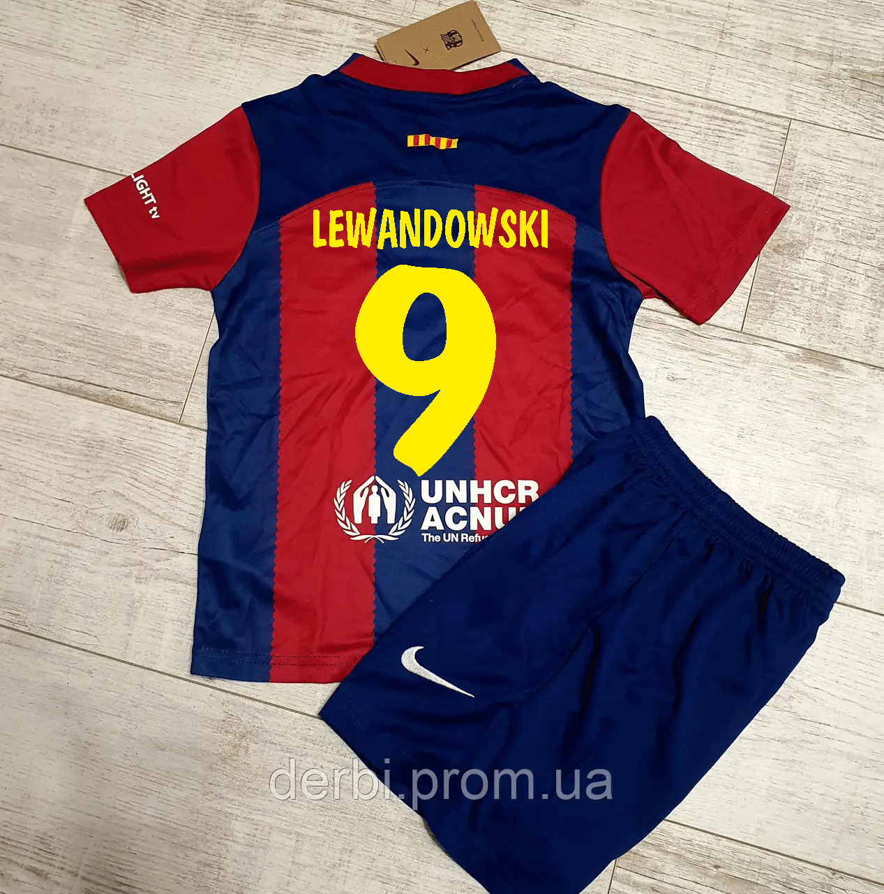 Детская футбольная форма Б.А.Р.С.Е.Л.О.Н.А. Lewandowski - фото 1 - id-p2014690261