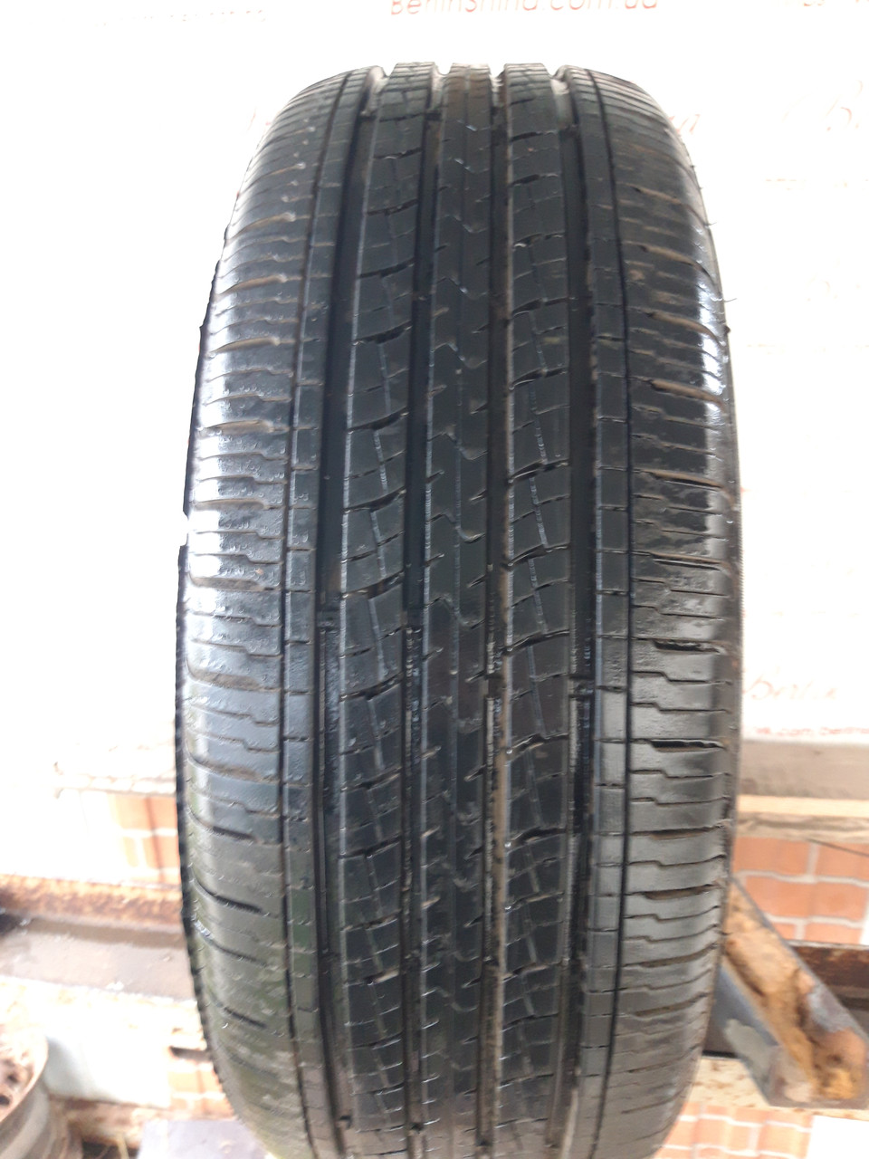 Шина одна літня 225/55/19 Kumho Solus KH16,21рік