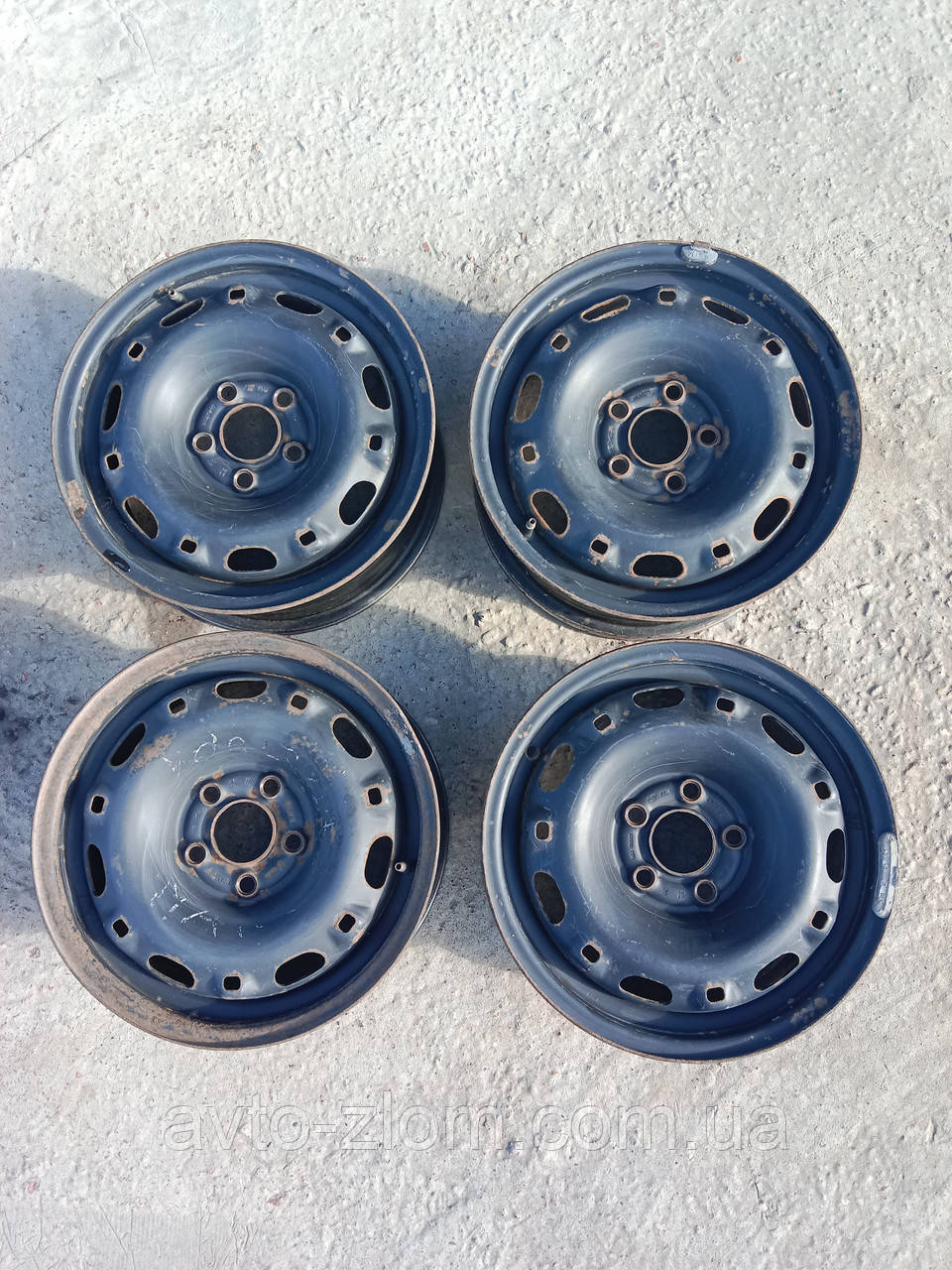 Диски Volkswagen Polo Skoda Fabia R14.5x100. Поло, Фабія. 6Q0601027F.