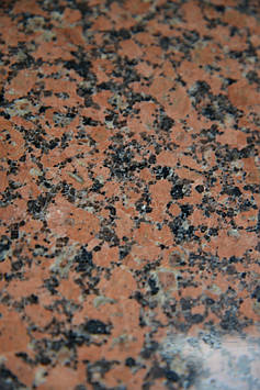 Підвіконня "Омельянівка" 20мм із граніту