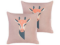 Набор 2 декоративных подушек жираф мотив 45 x 45 см розовой канделябры