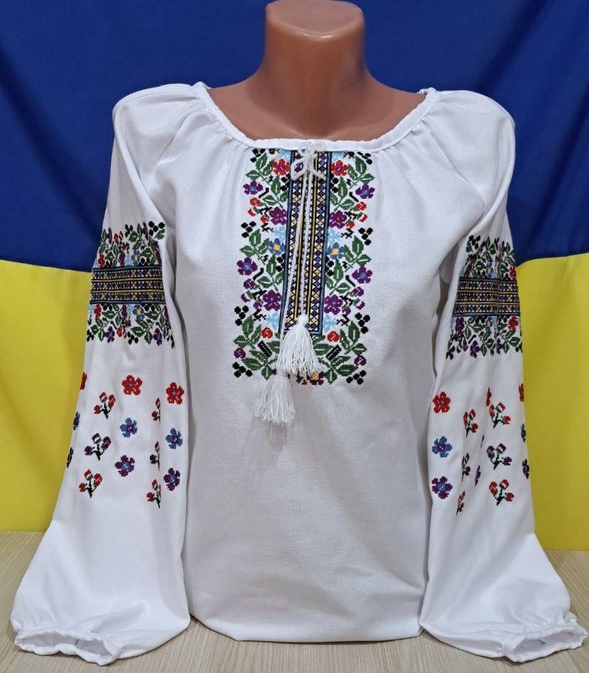 Вишиванки для дівчат 12/15 років. Україна.