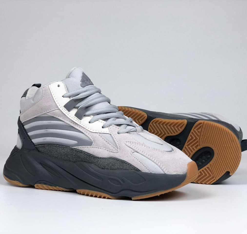 Жіночі зимові кросівки Adidas Yeezy Boost 700 замшеві молодіжні повсякденні бежеві чорні