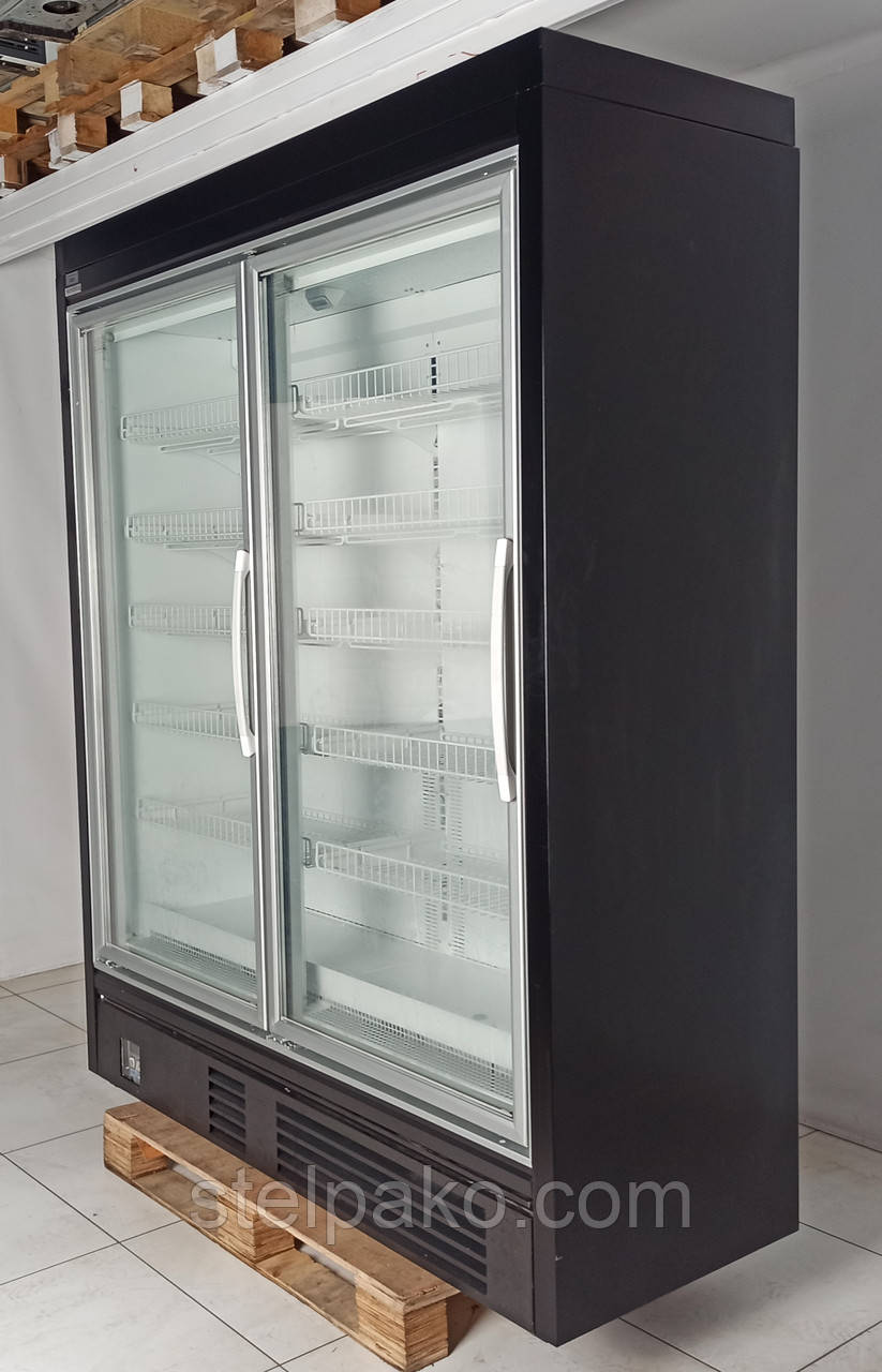 Морозильна шафа-вітрина "ES SYSTEM K" корисний об'єм 1400 л., (Польща), (-18° -23°), Б/у