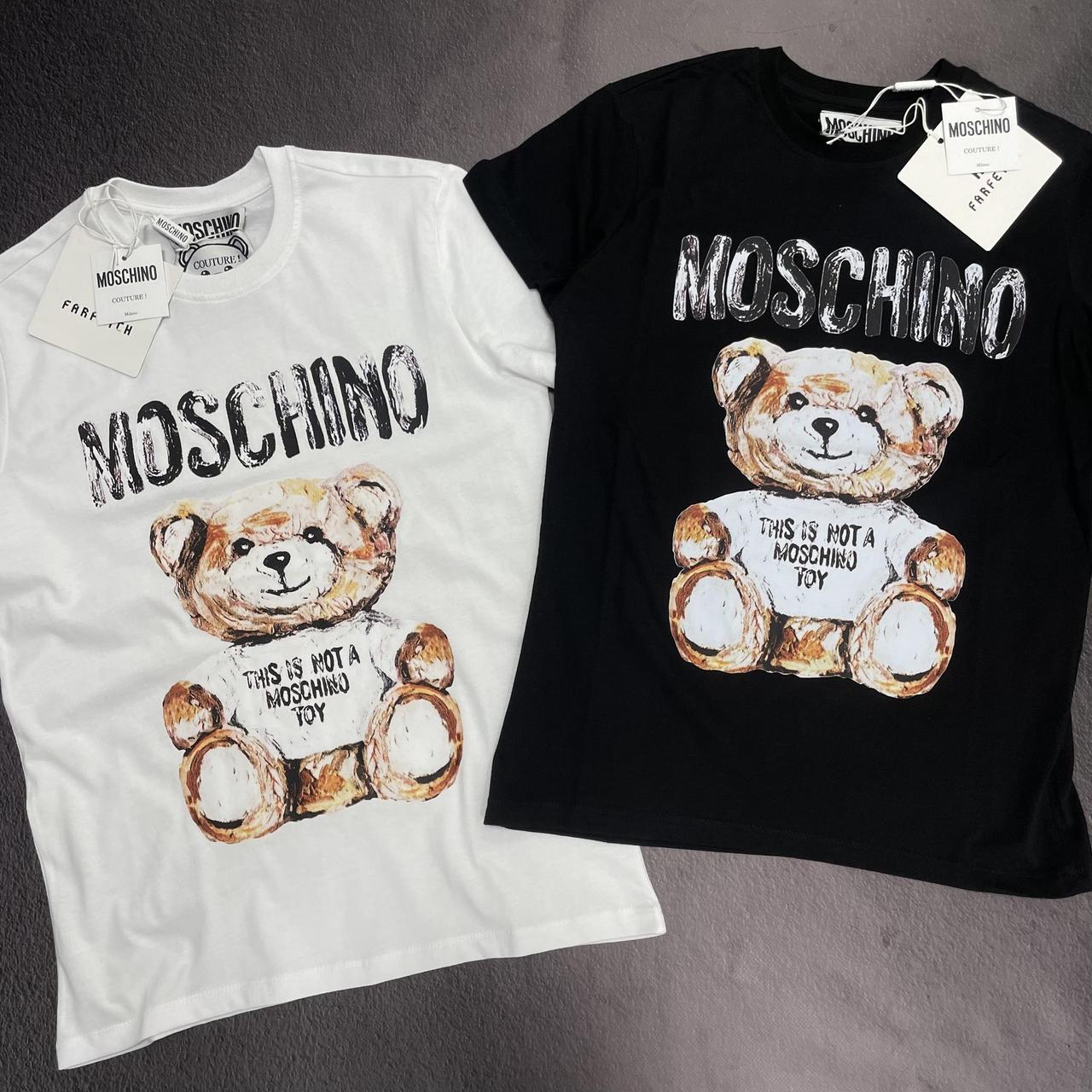 Жіноча футболка Moschino Хит!