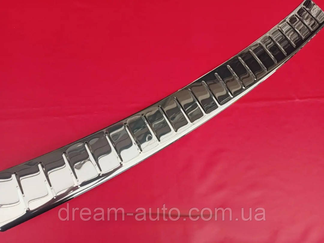 Накладка на задній бампер із загином Volkswagen Golf 6 універсал, фото 1